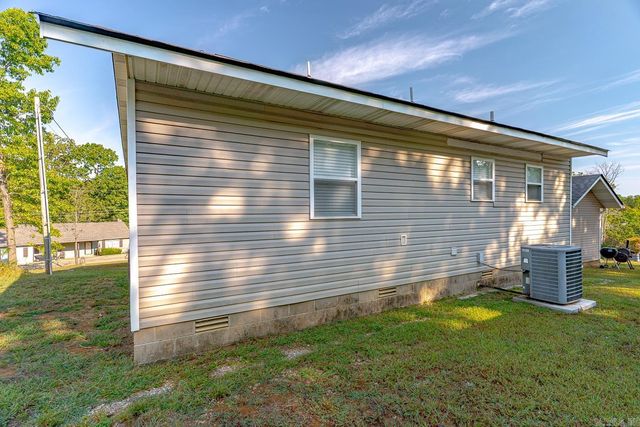 14 Yosemite Dr., Cherokee Village, AR 72525