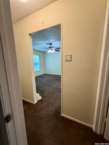 1413 W Mayfield, San Antonio, TX 78211