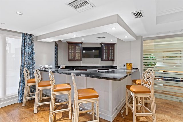 801 S Olive Avenue 816, West Palm Beach, FL 33401