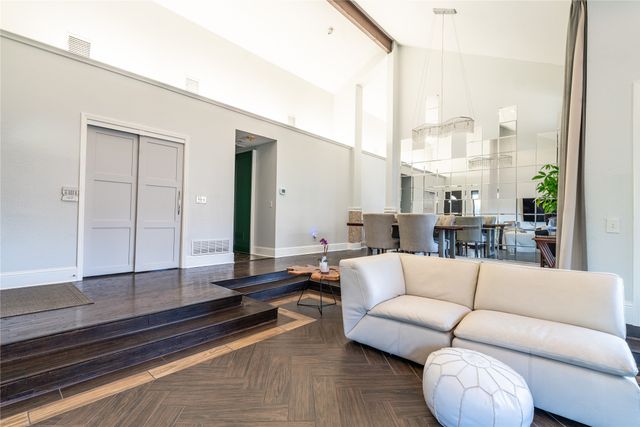 15124 Berry Trail, Dallas, TX 75248