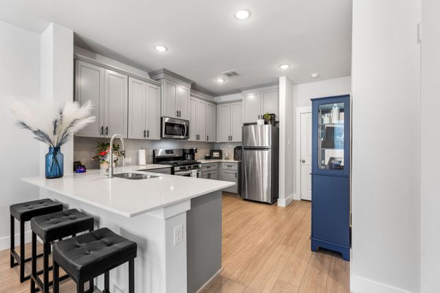 4502 Smokey Quartz Lane, Arlington, TX 76005