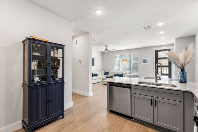 4502 Smokey Quartz Lane, Arlington, TX 76005