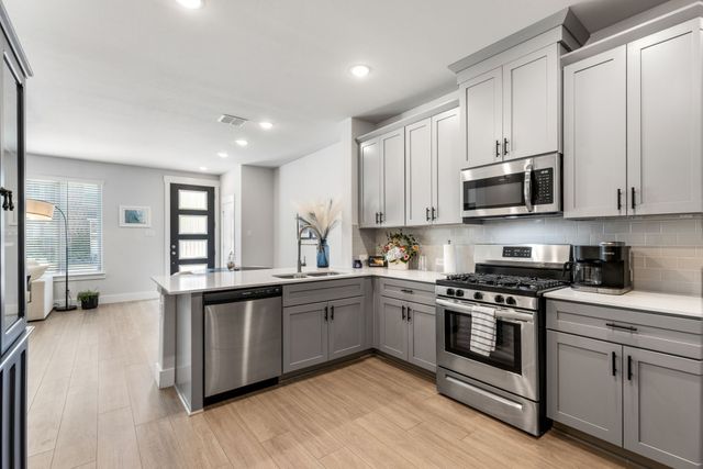 4502 Smokey Quartz Lane, Arlington, TX 76005