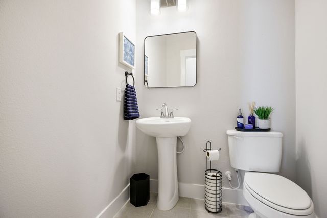 4502 Smokey Quartz Lane, Arlington, TX 76005