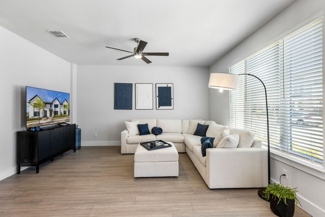 4502 Smokey Quartz Lane, Arlington, TX 76005