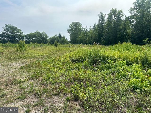 521 MAGNOLIA RD, Pemberton, NJ 08068