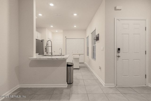 957 OBSERVATORY Parkway, Jacksonville, FL 32218