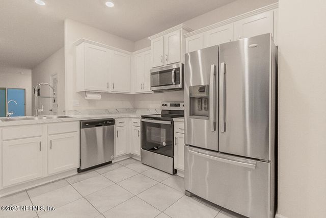 957 OBSERVATORY Parkway, Jacksonville, FL 32218