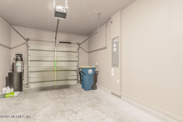 957 OBSERVATORY Parkway, Jacksonville, FL 32218