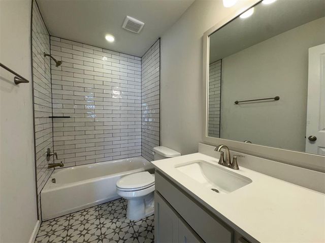 2516 Marsh Lane, Midwest City, OK 73130