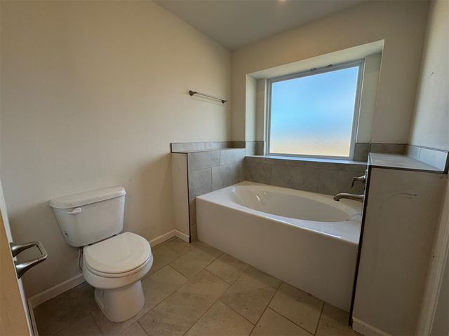 2516 Marsh Lane, Midwest City, OK 73130