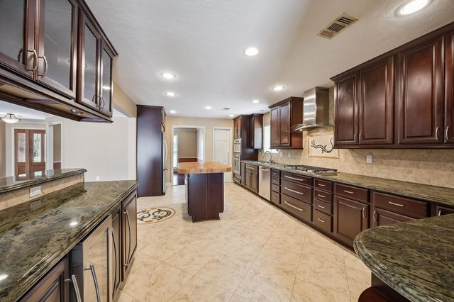 7726 Meadowvale Drive, Houston, TX 77063