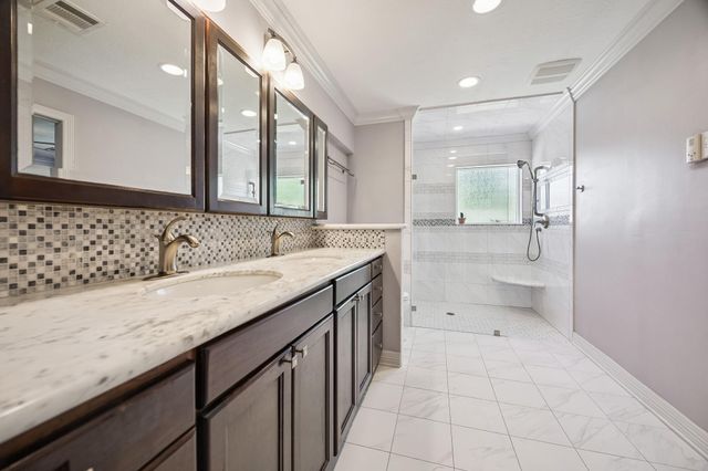 7726 Meadowvale Drive, Houston, TX 77063