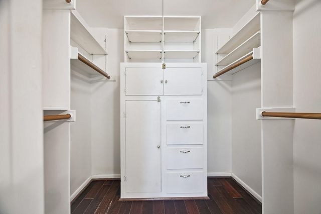 7726 Meadowvale Drive, Houston, TX 77063