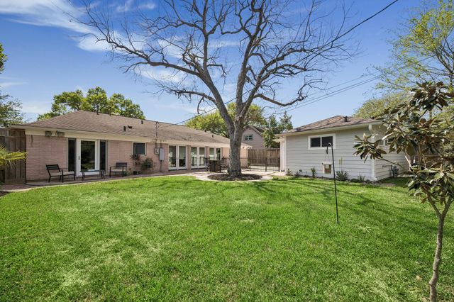 7726 Meadowvale Drive, Houston, TX 77063