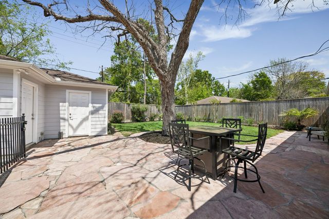 7726 Meadowvale Drive, Houston, TX 77063