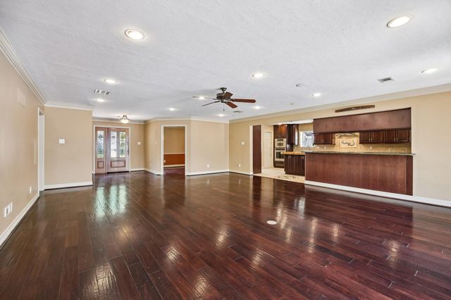 7726 Meadowvale Drive, Houston, TX 77063