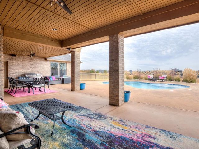 17944 Carlton Way, Edmond, OK 73012