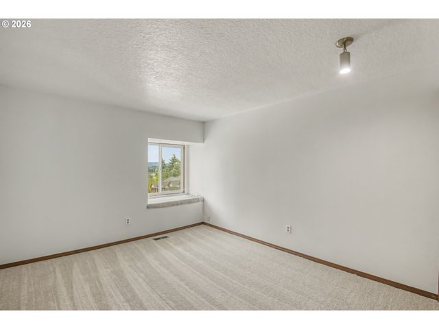 9940 Se 91ST Ave, Happy Valley, OR 97086