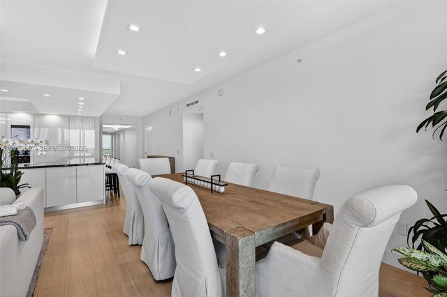 6000 Island Blvd 2102, Aventura, FL 33160