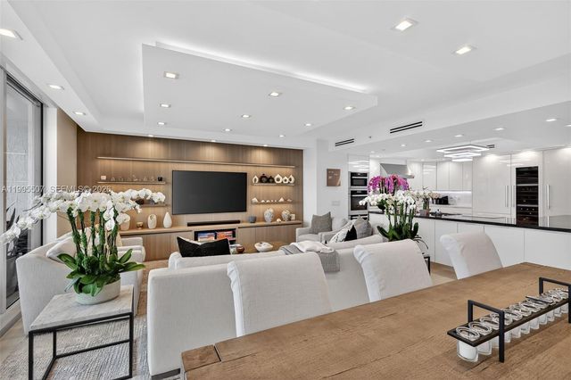 6000 Island Blvd 2102, Aventura, FL 33160