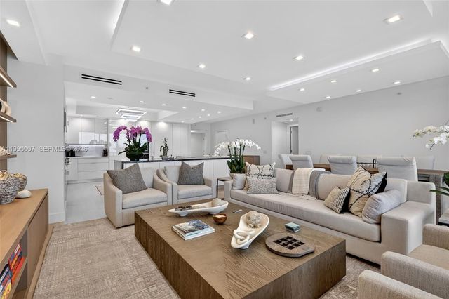 6000 Island Blvd 2102, Aventura, FL 33160