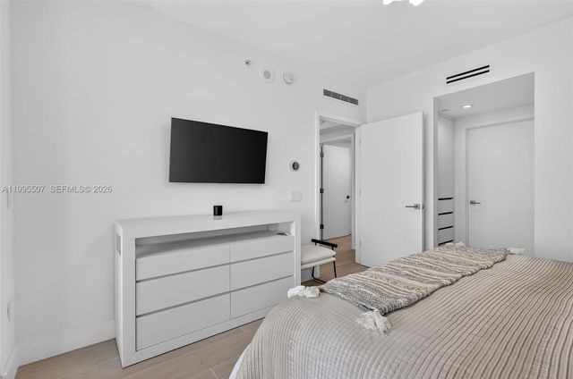 6000 Island Blvd 2102, Aventura, FL 33160