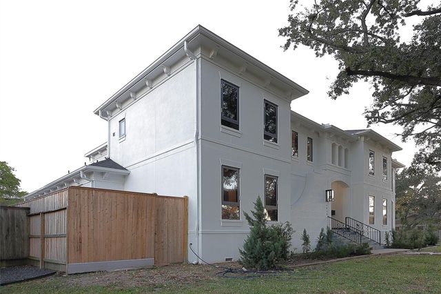 4839 Jason Street, Houston, TX 77096