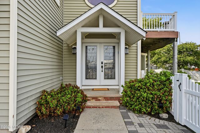 102 Marina Bay Court, Highlands, NJ 07732