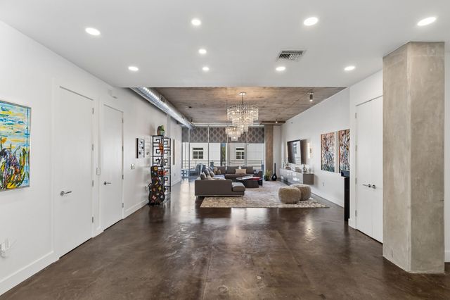 3030 Bryan Street 209, Dallas, TX 75204