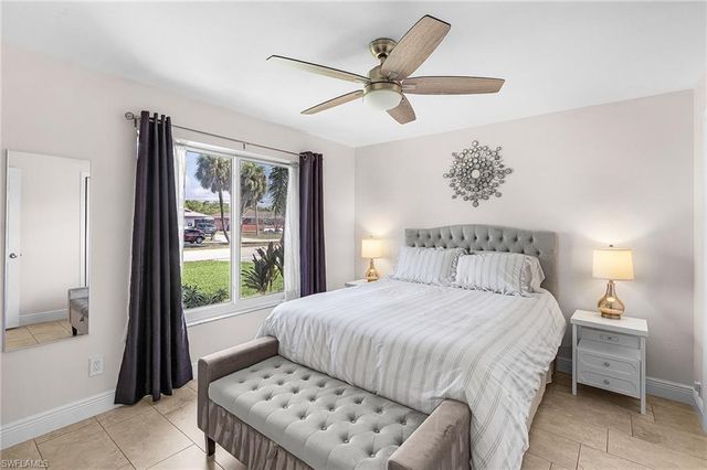 1220 Everest PKWY, Cape Coral, FL 33904