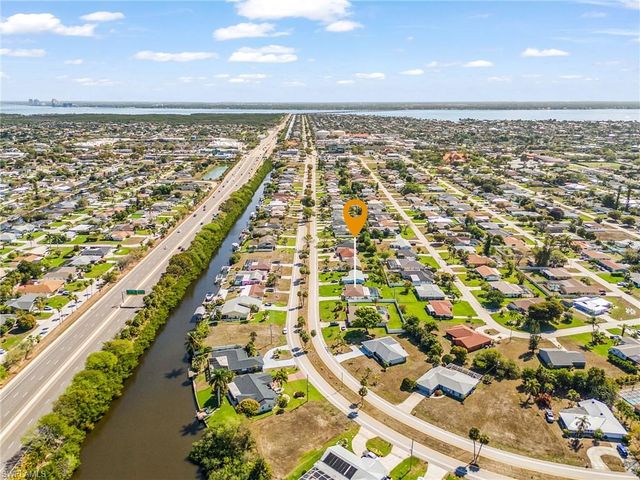1220 Everest PKWY, Cape Coral, FL 33904