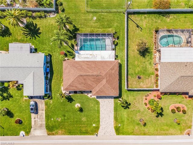 1220 Everest PKWY, Cape Coral, FL 33904