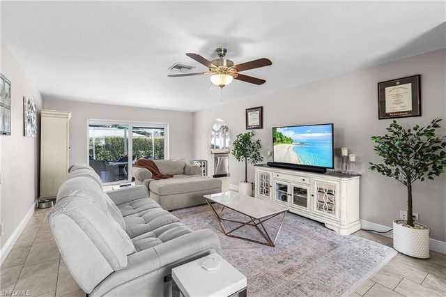 1220 Everest PKWY, Cape Coral, FL 33904