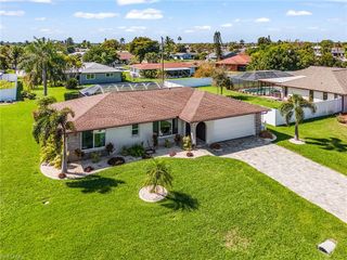 1220 Everest PKWY, Cape Coral, FL 33904