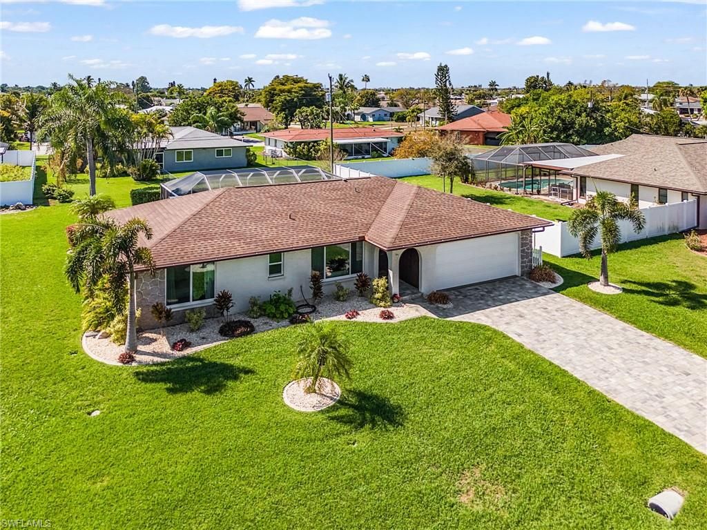 1220 Everest PKWY, Cape Coral, FL 33904