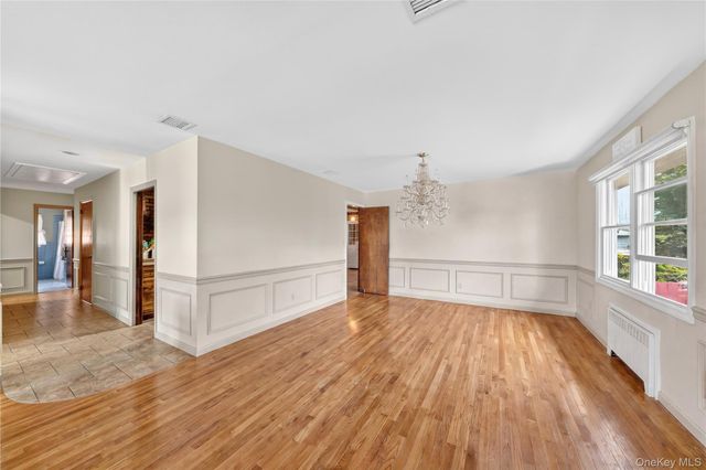 240 Pearl Street, Lawrence, NY 11559
