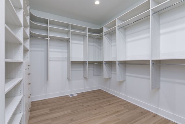 18239 Alderleaf Drive, Clive, IA 50325