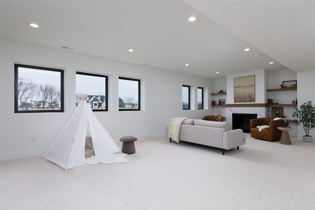 18239 Alderleaf Drive, Clive, IA 50325