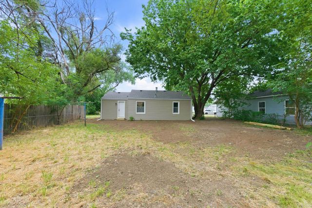 4621 S Laclede St, Wichita, KS 67217