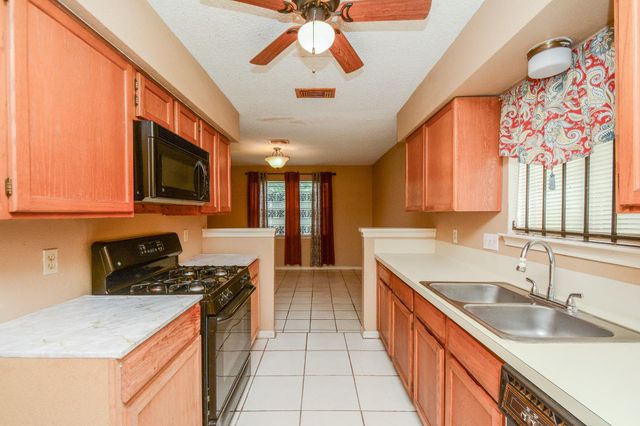 11810 Roandale Drive, Houston, TX 77048