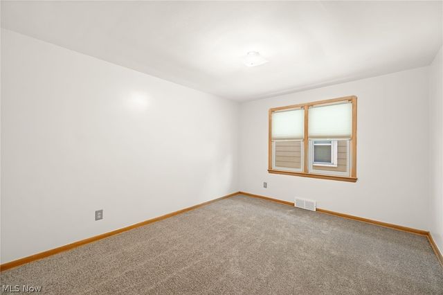 6009 Biddulph Road, Brooklyn, OH 44144