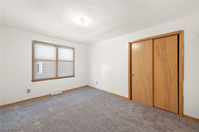 6009 Biddulph Road, Brooklyn, OH 44144