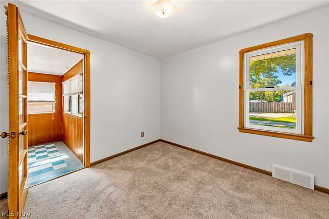 6009 Biddulph Road, Brooklyn, OH 44144