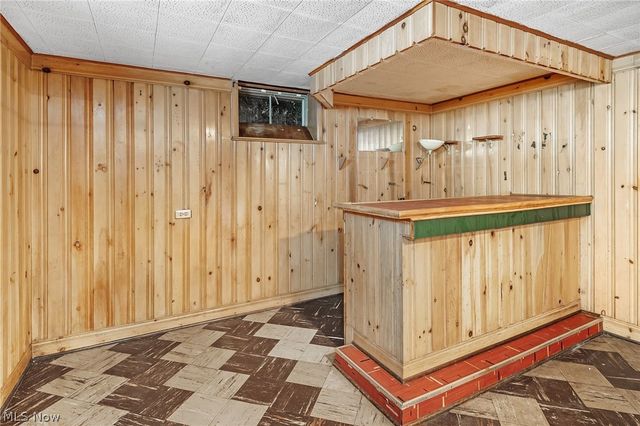 6009 Biddulph Road, Brooklyn, OH 44144
