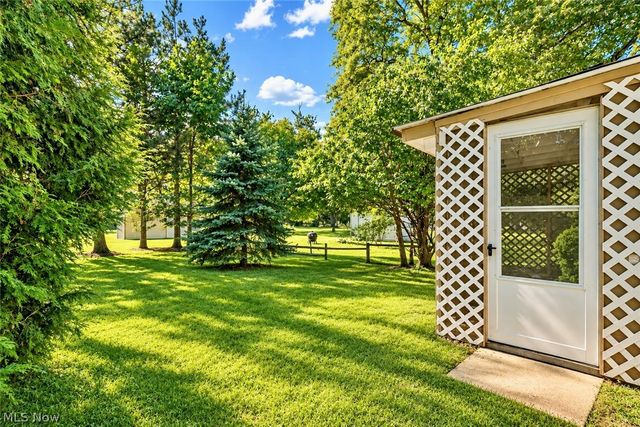 6009 Biddulph Road, Brooklyn, OH 44144