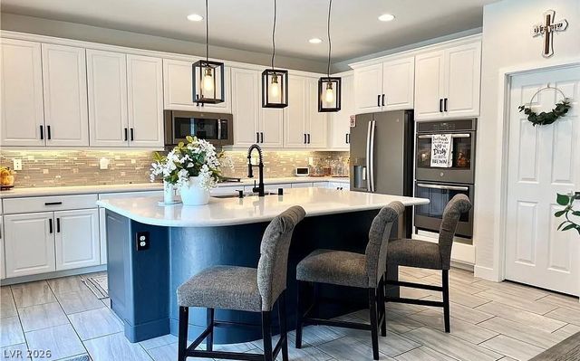 8679 Reynolds Spring Street, Las Vegas, NV 89178