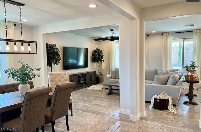 8679 Reynolds Spring Street, Las Vegas, NV 89178