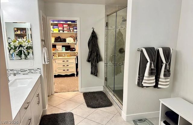 8679 Reynolds Spring Street, Las Vegas, NV 89178