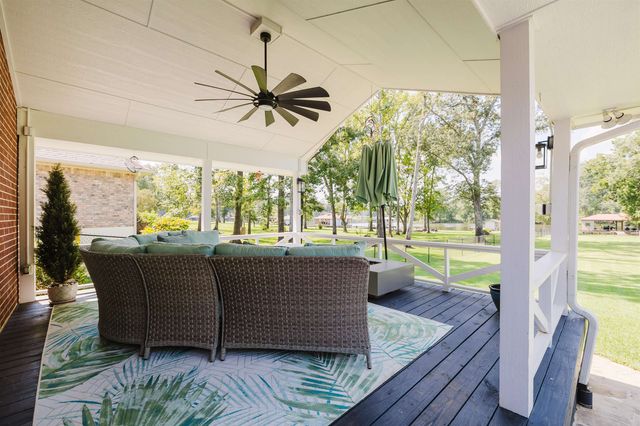 713 County Rd 3608, Bullard, TX 75757